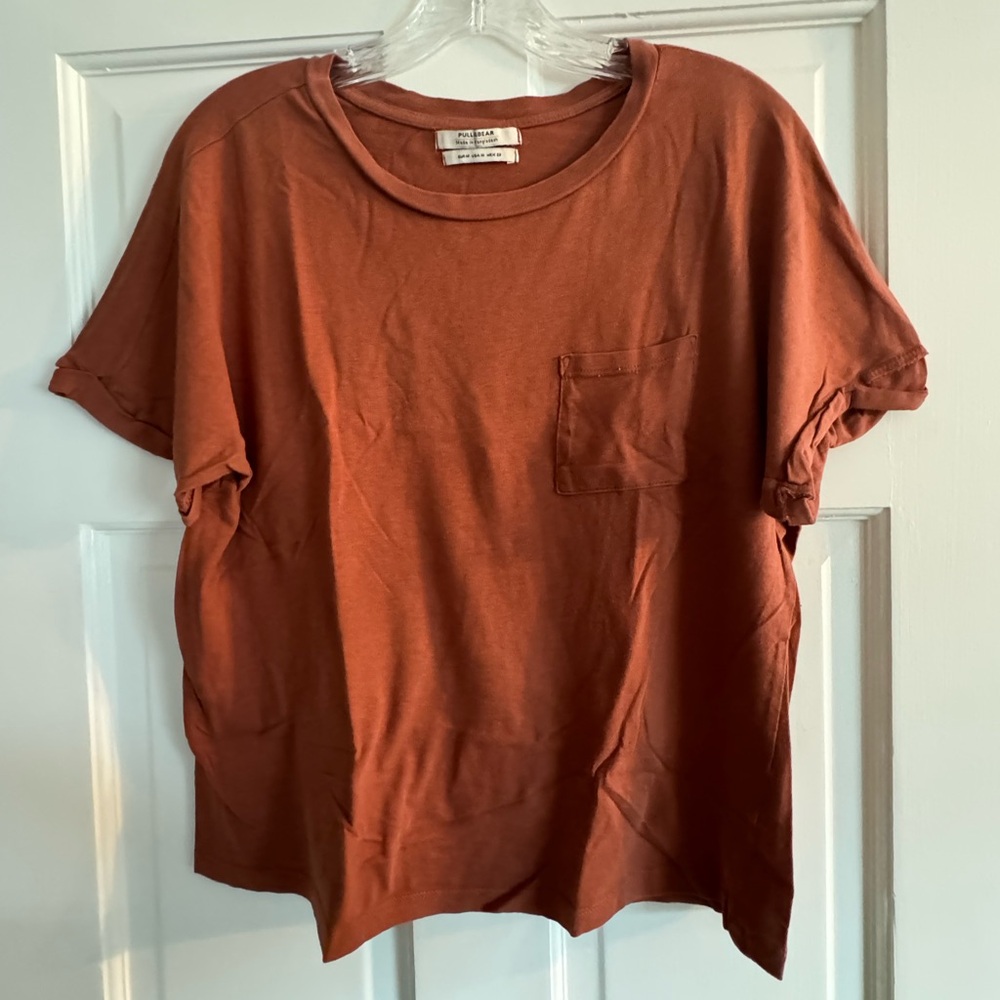 Simple women’s tee